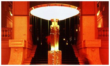 Fontaine de la Galerie des Champs-Elysees